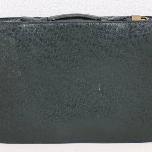 Louis Vuitton Sui Taiga Green Epicea Leather Canvas Bag - Picture 4 of 14